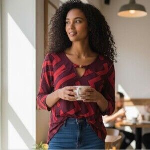 Liz Claiborne Vibrant Red Geometric Women's Top